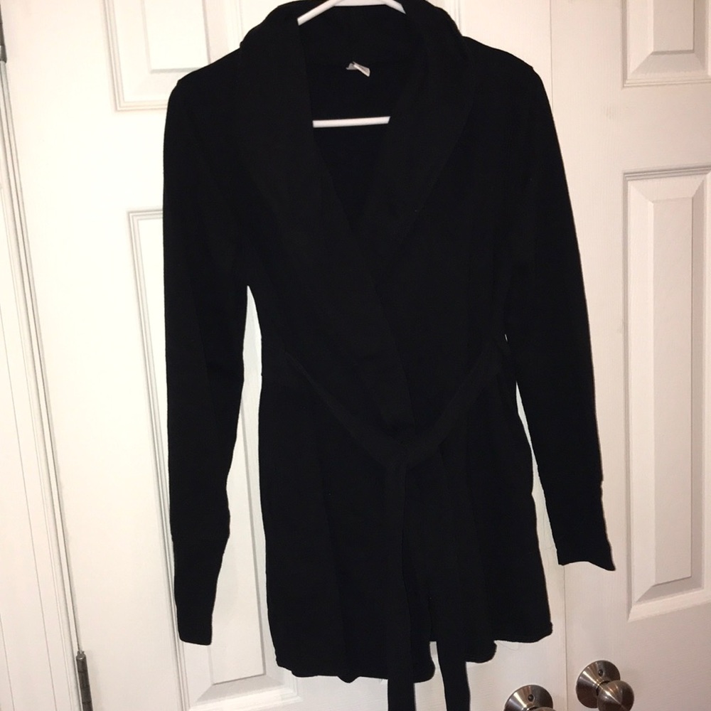 Maternity sweater/light cover-up